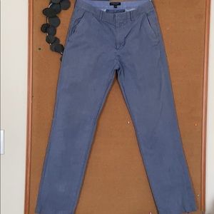 Banana Republic Chinos 33x34